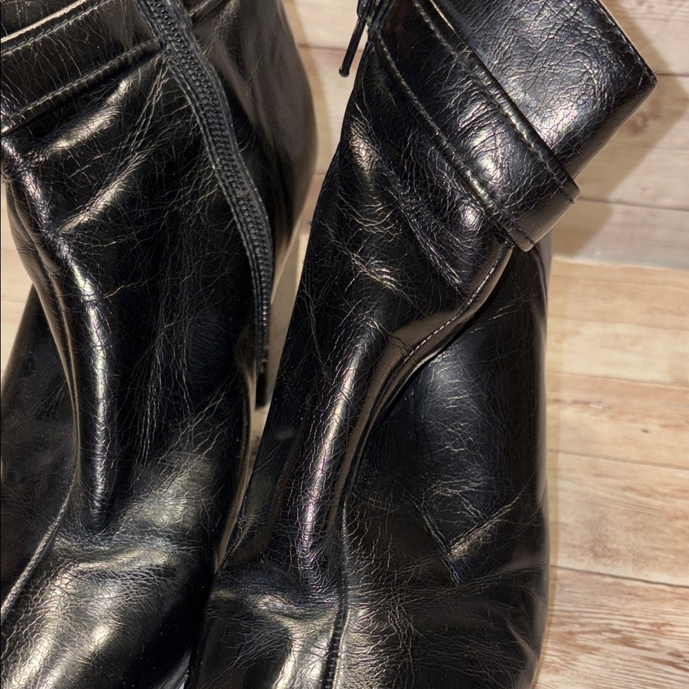 Franco Sarto Gemini Glossy Black Buckle Ankle Booties 10M - Picture 7 of 8